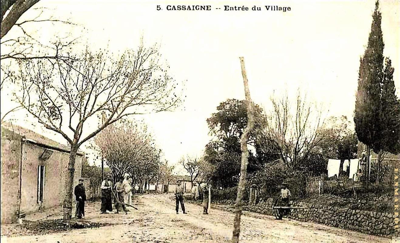 Cassaigne - Entree du Village_2.jpg